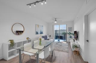 Modern 1 Bedroom In The Heart Of Downtown Doral - Hialeah Gardens - 9