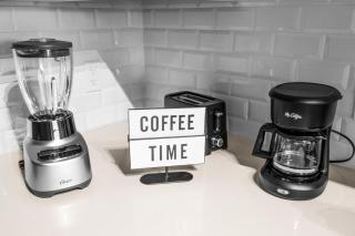 Modern 1 Bedroom In The Heart Of Downtown Doral - 4