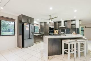 Casa Marinho Holiday Home Acreage - 1