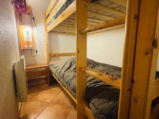 Studio 4 pers à Méribel-Mottaret, pieds des pistes, terrasse et TV - FR-1-411-924 - 7