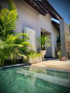 Amalika Private Pool Villa Central to Everything - Gili Trawangan - 6