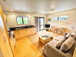 Franz Alpine Retreat- Cottage - 2