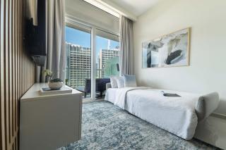 Frank Porter - Reva Residence - Dubai - 2