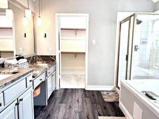 Spacious 3 BR near Legacy West - Plano - 5