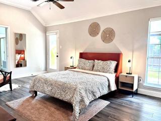 Spacious 3 BR near Legacy West - Plano - 1