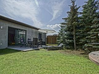 Ground-floor apartment with terrace and large garden with lounge area and grill - Mönkebude - 0