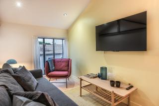 Architect Loft - 15 min from city center - 8 guest - 4