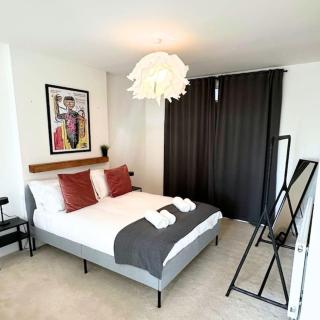 Oxford Kidlington 6 Bed 5 mins to Oxford Parkway - Kidlington - 1