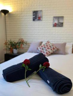 Room in Oxford Street - 1