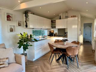 NEW - Private Residence with Sauna - on a lake near Amsterdam - 4