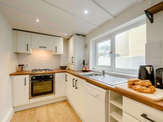 3 Bed in Tenby 90360 - Tenby - 1