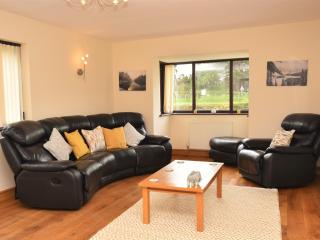 3 Bed in Kinnerton 90768 - 2