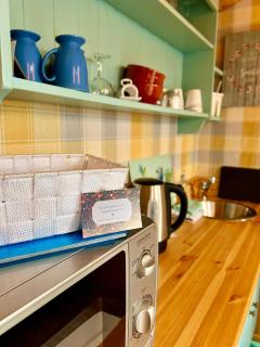 Shepherds hut Greencastle - 2