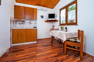 Apartments Josip 2304 - 8