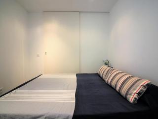 Apartamento renovado a 20m de la playa en Roses con terraza y parking - ES-228-124 - Roses - 2
