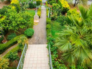 House with Wonderful View - 8