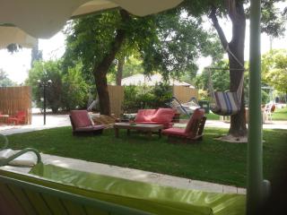 Nuriel Fruit & Guest House - 3