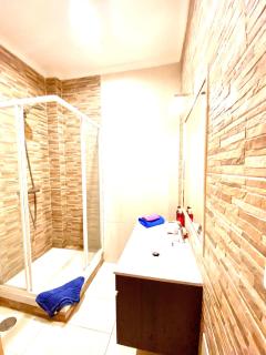 Zenit Budget Basicinn B&B Olhao ext prive bathroom - Olhão - 2