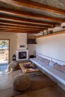 Avdos Olive House, off-grid Cycladic retreat - 1