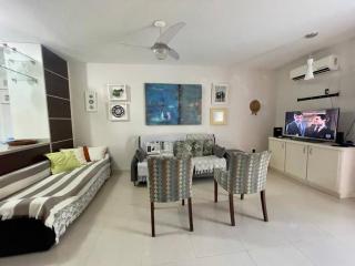 Casa Charmosa a Passos da Praia - 2