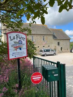 La Fiere Bridge Guest House - Amfreville - 0