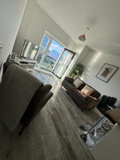 Raphael Heights - Newport - 6