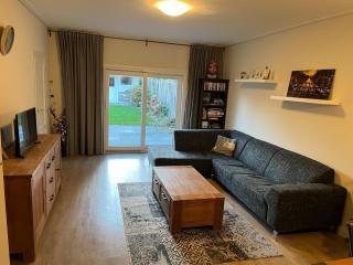 Rustig gelegen recreatiewoning in Zeeland - Bruinisse - 9