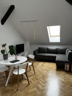 High Standard Room in Jewish District, Apartment Shared with Host - Cracóvia - 1