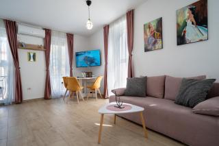 Lovely New Balcony Apartment Cismigiu Park - POP5 - Bucharest - 3