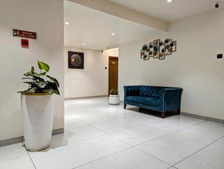 Hotel Red Chillee Restro - Silvassa - 7