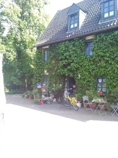 Der Birkenhof - Birch Court - Düsseldorf - 1