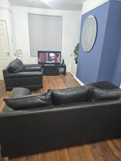 Your Happy Place-2 Bedroom House - Liverpool - 9