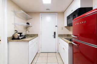 Relaxation by the Waves, Pool View Room 1st Flr - 8