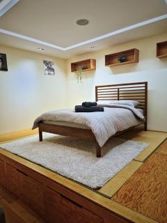 Wood studio flat - 3