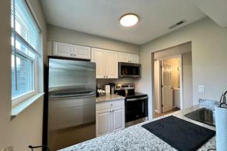Sharp Spacious Middletown Apartment Free Laundry - Middletown - 6