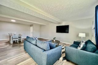 Sharp Spacious Middletown Apartment Free Laundry - Middletown - 1