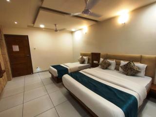 Hotel Kinara - Ahmedabad - 8