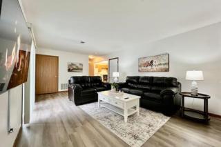 Charming remodeled 2 bed GEM Middletown - 8