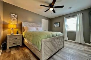 Sleek remodeled Design 2 Bed Trenton, OH Apartment - Trenton - 2