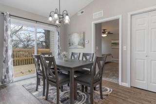 BRAND NEW Home away from Home among the Nook - Hamilton - 6