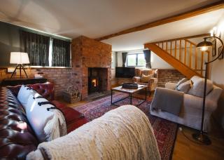 The Hay Barn at Humblebee Hall - 5