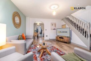Modern 3 Bedroom Retreat Perfect for Families or Groups - Peterborough - 9