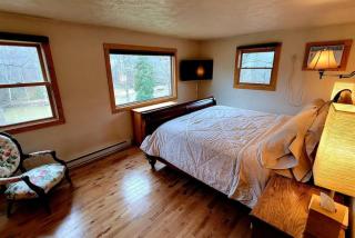 Pond View ( Second bedroom at extra cost) - Stanardsville - 9