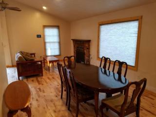 Pond View ( Second bedroom at extra cost) - Stanardsville - 5