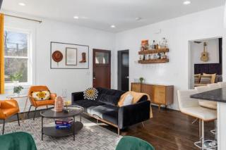 In the Heart of 12 South and Belmont 5 Beds 3 Bedrooms and 3 Full Bathrooms - Nashville - 2