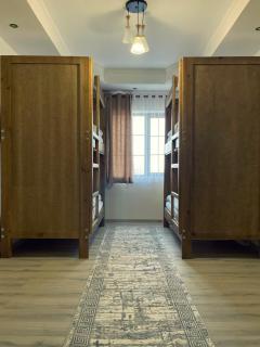 Irbis Hostel - Karakol - 3
