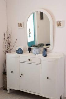 Wave Lullaby, Peaceful Beachfront Retreat in Paros - Molos Parou - 3