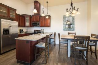 Luxury Downtown Rental - La Dolce Vita Villas #6 - Moab - 3