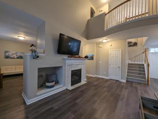 Cedar's Corner in Concord Spacious & Clean - 4