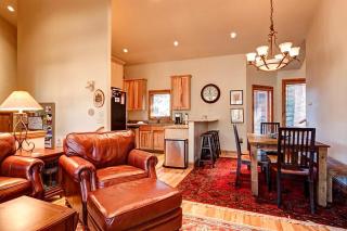 Four Pines Retreat - 6
